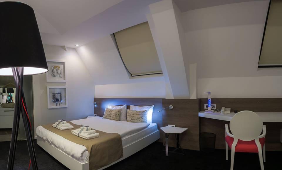 Garni Hotel Eter Ni Kültér fotó