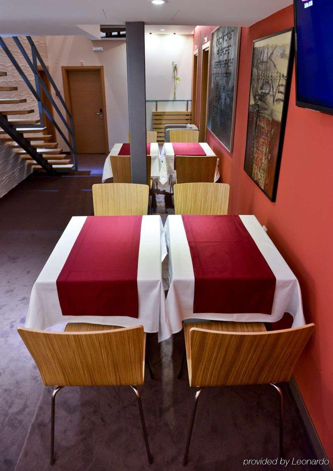 Garni Hotel Eter Ni Kültér fotó