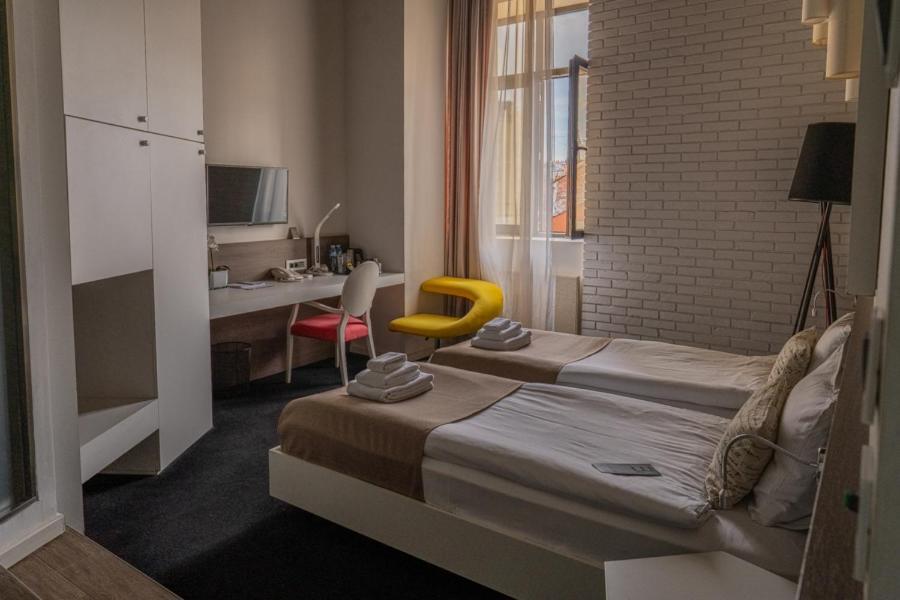 Garni Hotel Eter Ni Kültér fotó